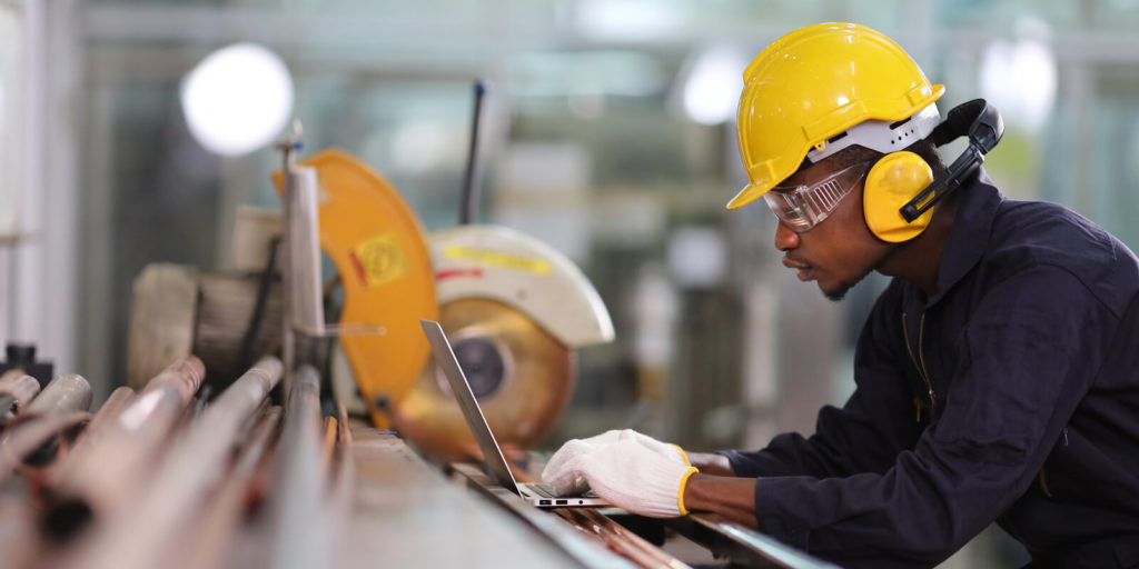 Digital Customer Experience for Manufacturing